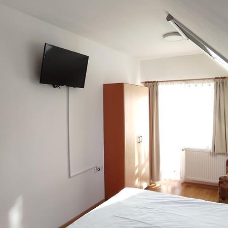 Olt-Part Vendeghaz Hotell BaileTusnad Exteriör bild