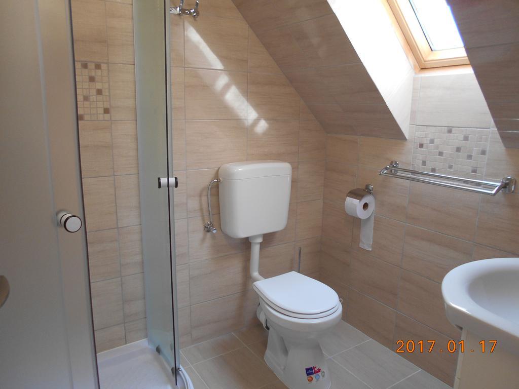 Olt-Part Vendeghaz Hotell BaileTusnad Exteriör bild