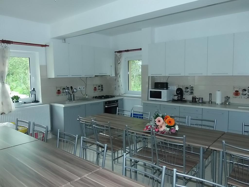 Olt-Part Vendeghaz Hotell BaileTusnad Exteriör bild